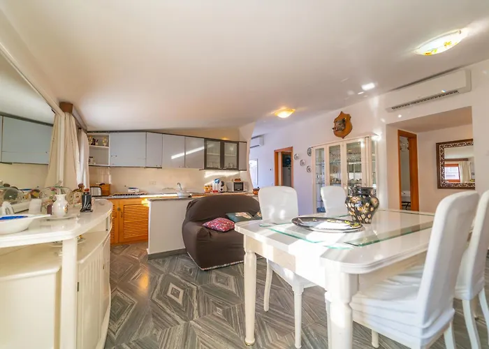 Апарт-отель Brorent Domo De Aurora